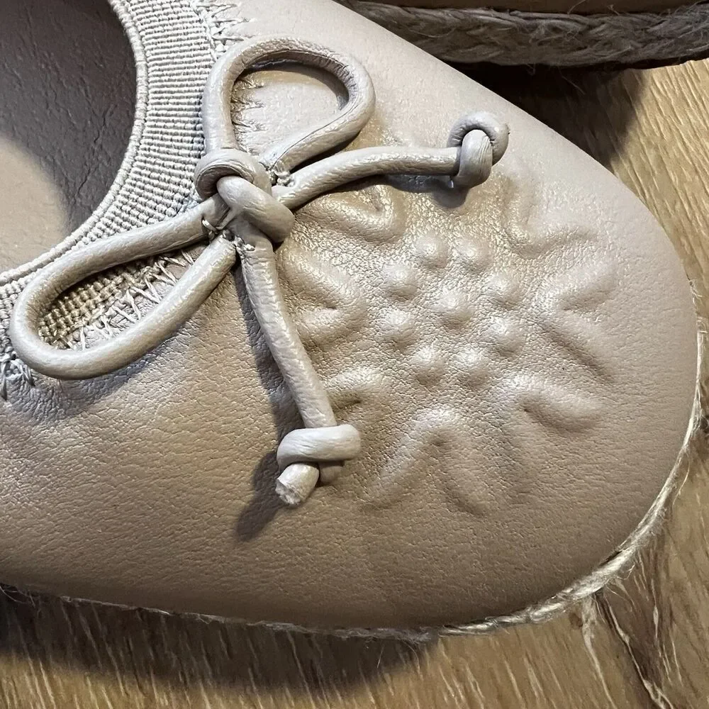 Frye And Co detail comfy